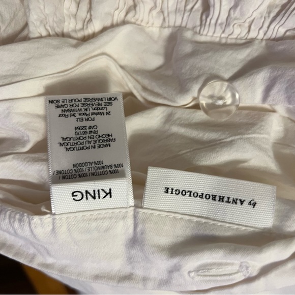 Anthropology, king ruffle duvet with 3 uti shams - Picture 13 of 13